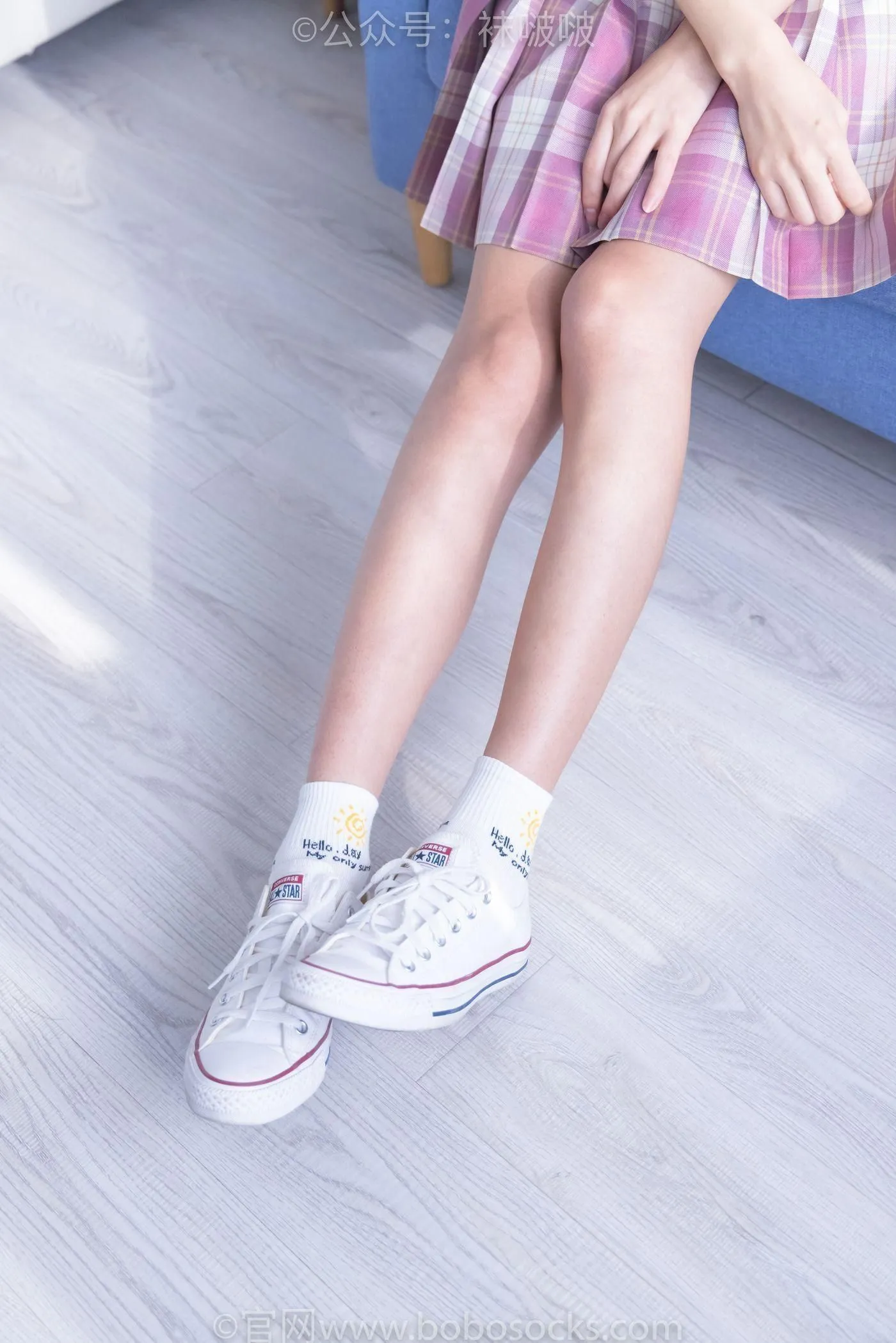 [BoBoSocks袜啵啵]NO.052 瑶瑶-JK制服、帆布鞋、白棉袜、裸足 [133P]插图3
